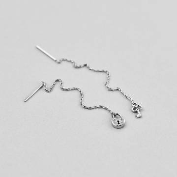 Серебряные серьги Minimal 20074р Серебряные серьги Minimal 20074р