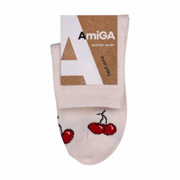 Женские носки AmiGA вишня, молочные, размер 23-25 Женские носки AmiGA вишня, молочные, размер 23-25