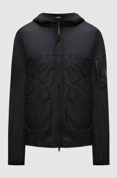 Черная куртка с патчем