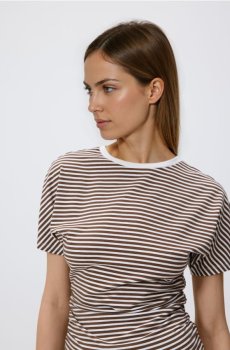 Reserved - Приталена футболка в смужку - різнобарвний - 464KL-MLC