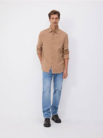 Reserved - Структурована сорочка regular fit - кавовий - 978AO-84X Reserved - Структурована сорочка regular fit - кавовий - 978AO-84X