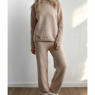Комплект женский вязаный Twins штаны и кофта, бежевый, размер one size (14822) Комплект женский вязаный Twins штаны и кофта, бежевый, размер one size (14822)
