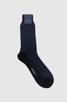 Синие носки в узоре