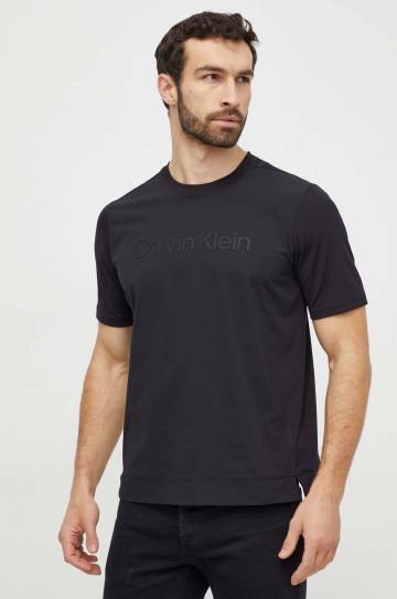 Футболка для тренинга Calvin Klein Performance цвет чёрный с аппликацией Футболка для тренинга Calvin Klein Performance цвет чёрный с аппликацией