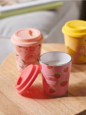Свічка Strawberry Milkshake - рожевий Свічка Strawberry Milkshake - рожевий