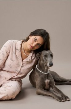 Муслінова піжама з коміром і принтом собак - пастельний рожевий