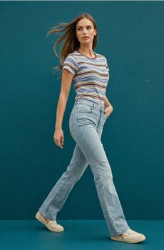 Джинси flare з кишенями з клапаном - синій