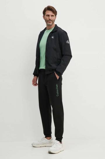 Футболка Calvin Klein мужская цвет зелёный однотонная K10K112724 Футболка Calvin Klein мужская цвет зелёный однотонная K10K112724