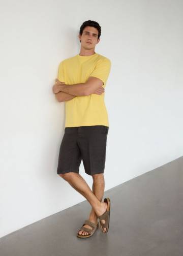 Reserved - Футболка regular fit з льоном - світло-жовтий - 393BK-10X