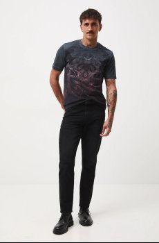 Футболка Medicine