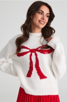 Джемпер - кремовий