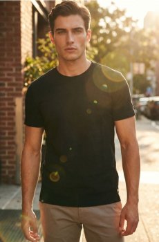 Бавовняна футболка slim fit з коротким рукавом - чорний