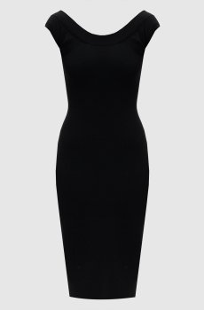 Черное платье с открытой спиной