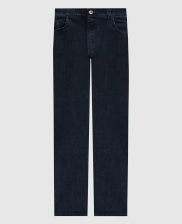 Синие джинсы с брендированной нашивкой