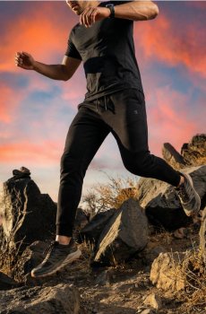 Штани tapered fit - чорний