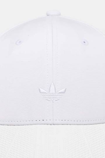 Кепка adidas Originals цвет белый однотонная IY4052 Кепка adidas Originals цвет белый однотонная IY4052