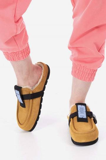 Замшевые шлепанцы MCQ Grow-Up цвет жёлтый 682023R27982001-YELLOW Замшевые шлепанцы MCQ Grow-Up цвет жёлтый 682023R27982001-YELLOW