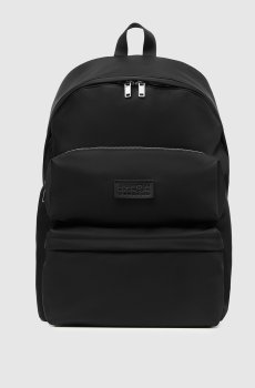Черный рюкзак с нашивкой эмблемы