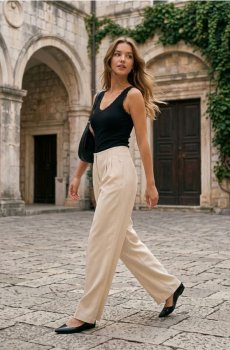 Бавовняна майка на бретелях - чорний