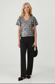 Футболка Medicine