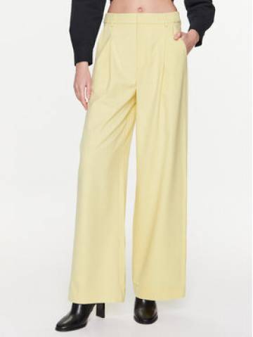 Gestuz Штани з тканини Lorelaigz 10906975 Жовтий Relaxed Fit Gestuz Штани з тканини Lorelaigz 10906975 Жовтий Relaxed Fit