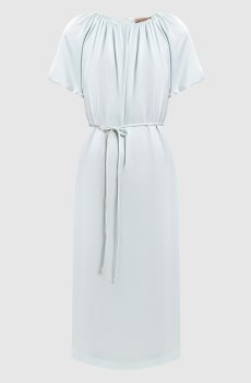 Голубое платье с поясом