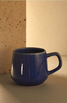 Кухоль - темно-синій