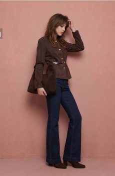 Жакет slim fit з декоративними ґудзиками та поясом - коричневий