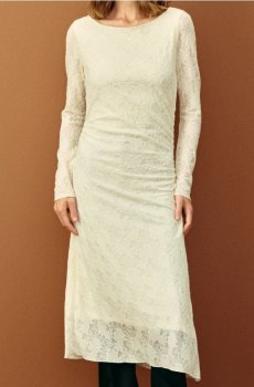 Сукня зі збірками - кремовий