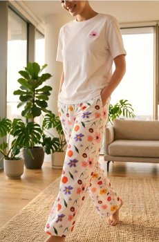 Двокомплектна піжама з квітковим мотивом - різнобарвний