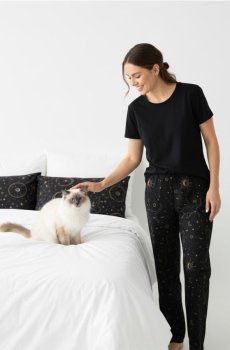 Піжамні штани з широкою штанинoю з мотивом котів і зірок - чорний