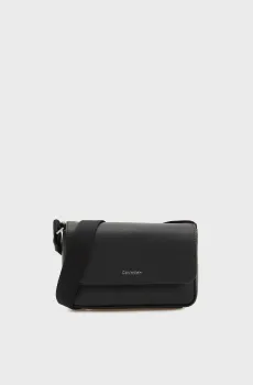 Мужская черная сумка RAISED SMALL FLAP Черный ONESIZE Calvin Klein LV04D3327G