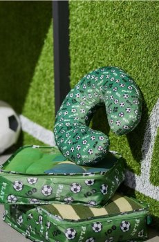 Дорожня подушка з футбольним мотивом - зелений