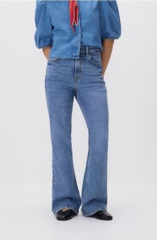 Reserved - Розкльошені джинси з коротшою штанинною - синій - 714IH-50J