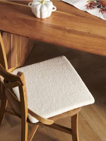 Подушка - кремовий