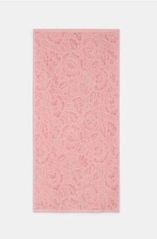 Рушник з рельєфним квітковим візерунком - пильно-рожевий