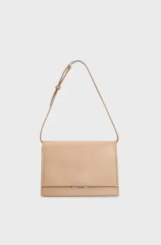 Женская бежевая сумка CK LINEAR SHOULDER BAG Бежевый ONESIZE Calvin Klein K60K612158