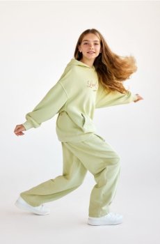 Reserved - Спортивні штани - світло-зелений - 698EG-70X