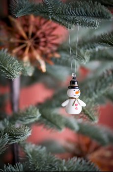 Декоративная подвеска Bloomingville Festive Ornament 4 x 6 cm