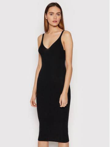 Remain Трикотажна сукня Gunilla Knit RM892 Чорний Slim Fit Remain Трикотажна сукня Gunilla Knit RM892 Чорний Slim Fit