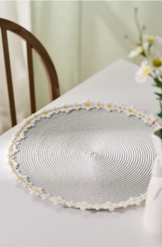 Серветка-підставка з ромашковим мотивом - кремовий