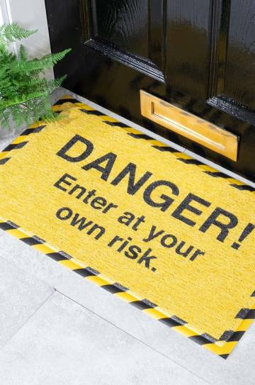 Коврик Artsy Doormats Danger Enter At Your Own 70 x 40 cm Коврик Artsy Doormats Danger Enter At Your Own 70 x 40 cm