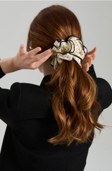 Велика резинка scrunchie в горошок - різнобарвний