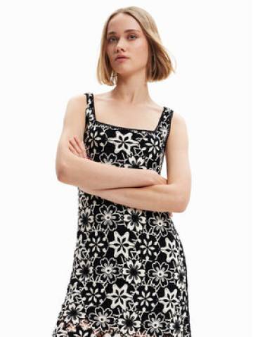 Desigual Повсякденна сукня Daisies 23SWVF01 Чорний Regular Fit Desigual Повсякденна сукня Daisies 23SWVF01 Чорний Regular Fit