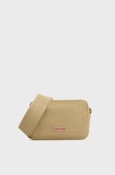 Женская бежевая сумка WEBBING STRAP CANVAS CAMERA BAG Бежевый ONESIZE Calvin Klein LV04F3385G