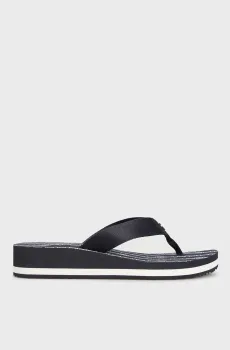 Женские темно-синие вьетнамки IM TH CHAINPRINT MIDWEDGE SANDAL Синий 37 Tommy Hilfiger FW0FW08527