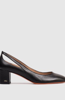 Черные кожаные туфли с фигурными вырезами