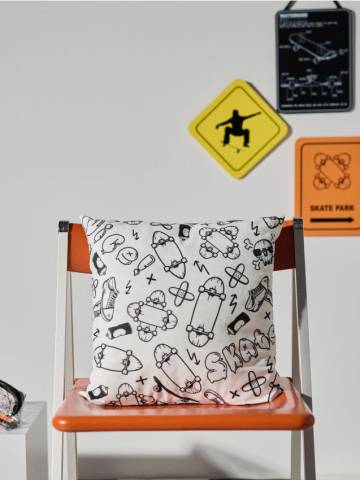 Подушка - білий