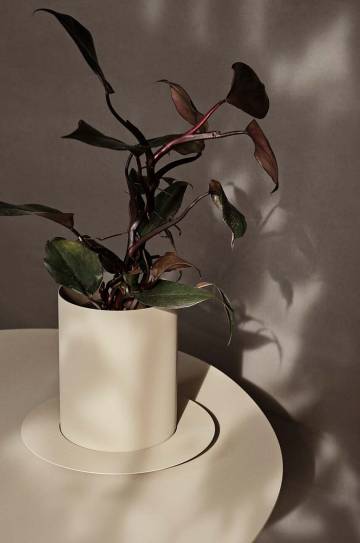 Подставка под цветочный горшок ferm LIVING Auran Pot S Подставка под цветочный горшок ferm LIVING Auran Pot S