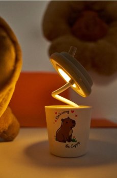 LED-лампа з мотивом чашки та капібари - золотисто-коричневий